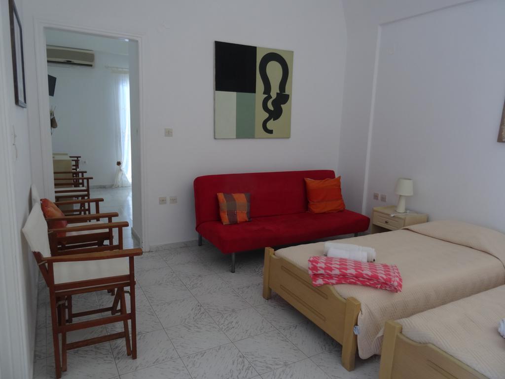 Bella Sant Aparthotel Perissa  Exterior photo