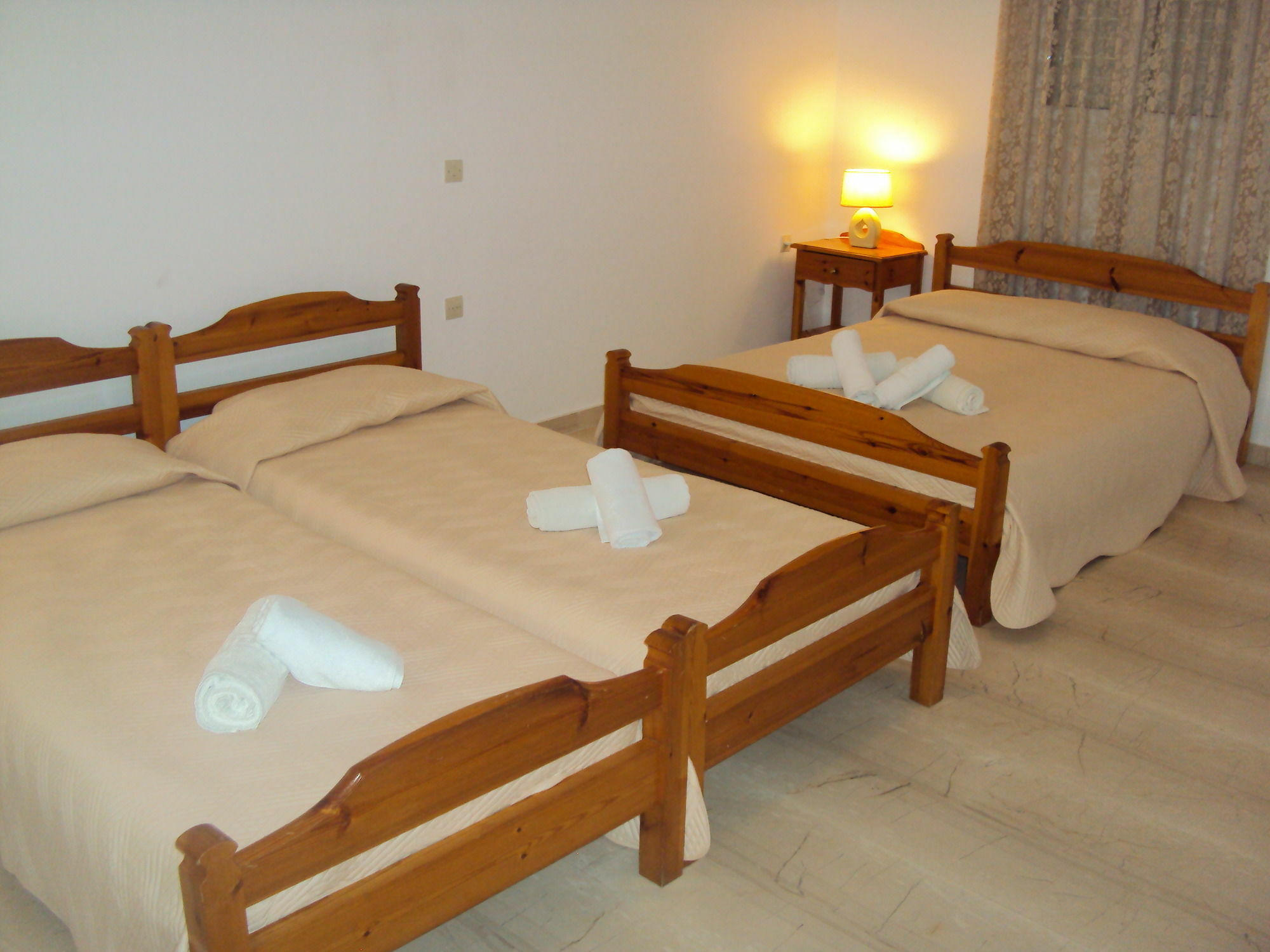 Bella Sant Aparthotel Perissa  Exterior photo