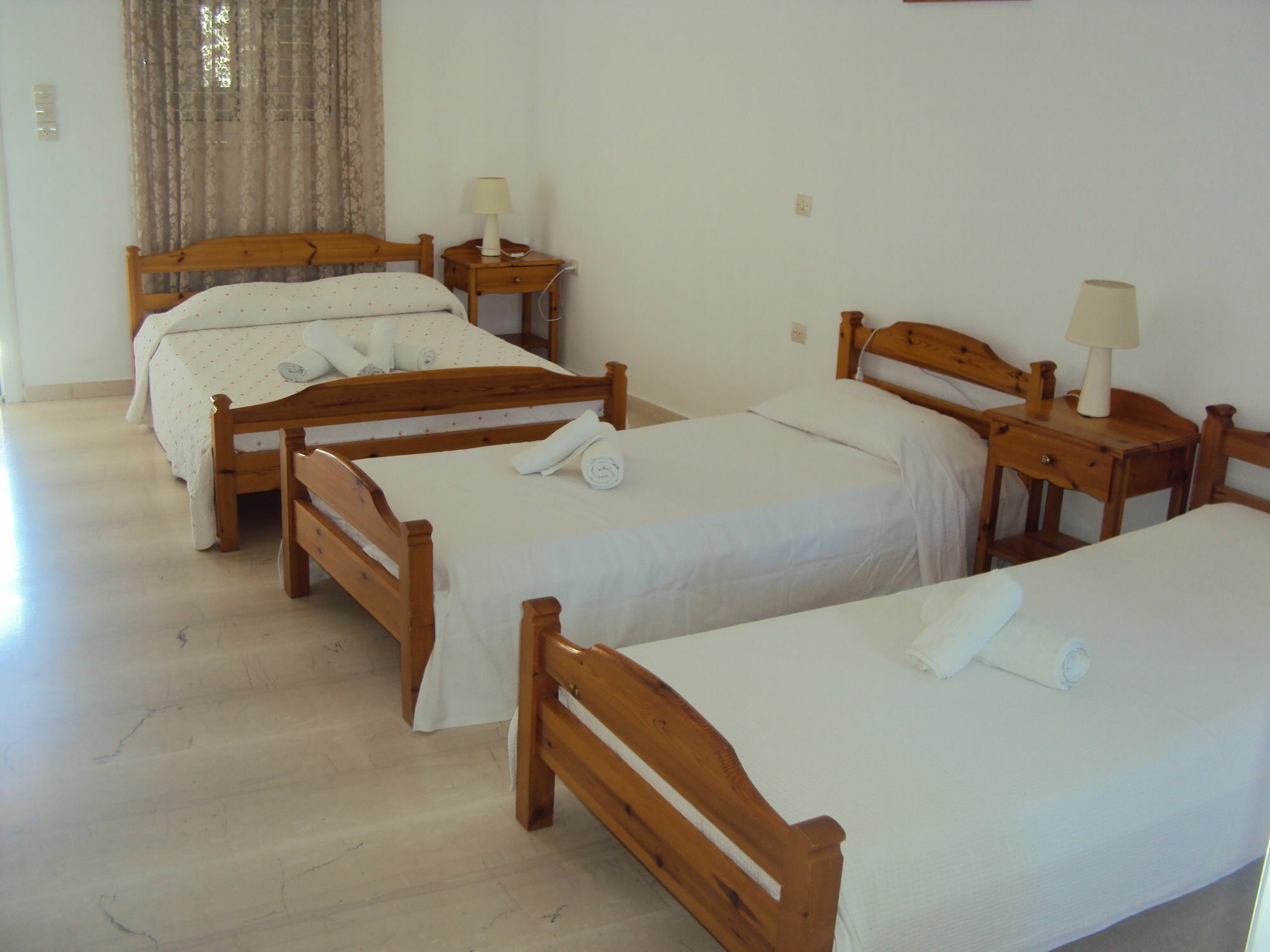 Bella Sant Aparthotel Perissa  Exterior photo