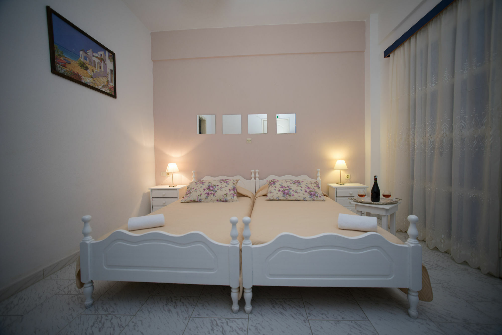 Bella Sant Aparthotel Perissa  Exterior photo