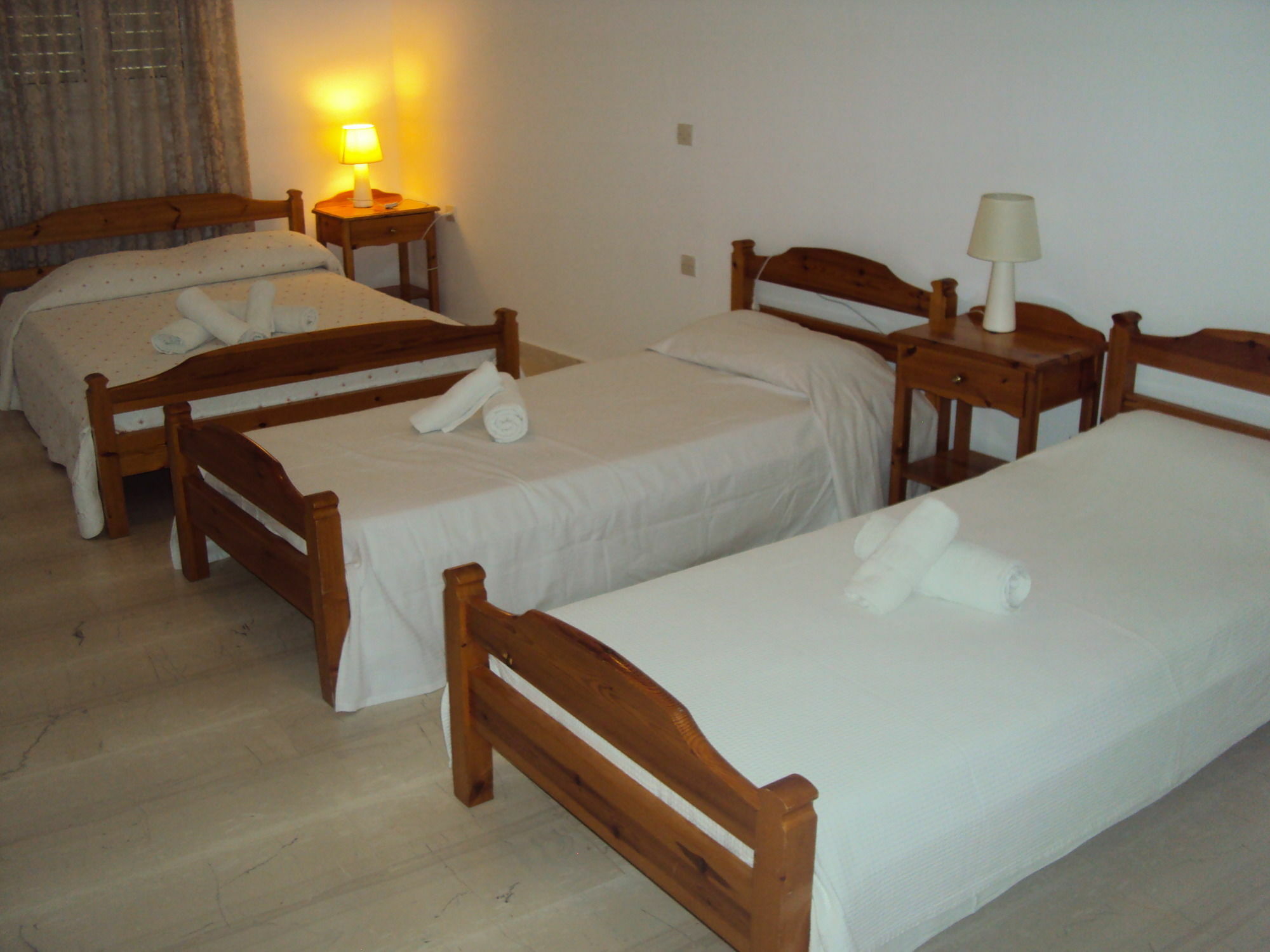 Bella Sant Aparthotel Perissa  Exterior photo