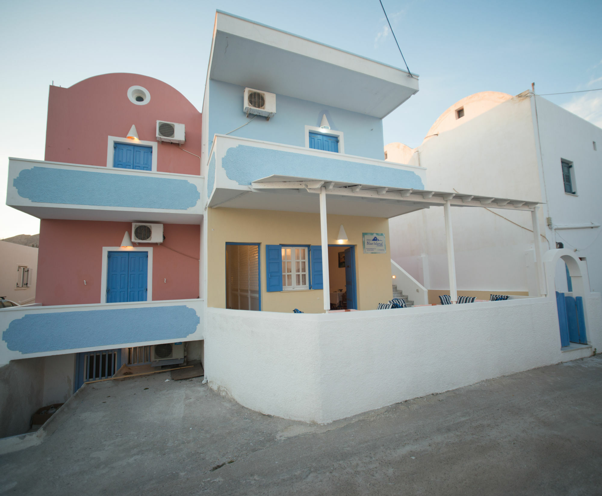 Bella Sant Aparthotel Perissa  Exterior photo