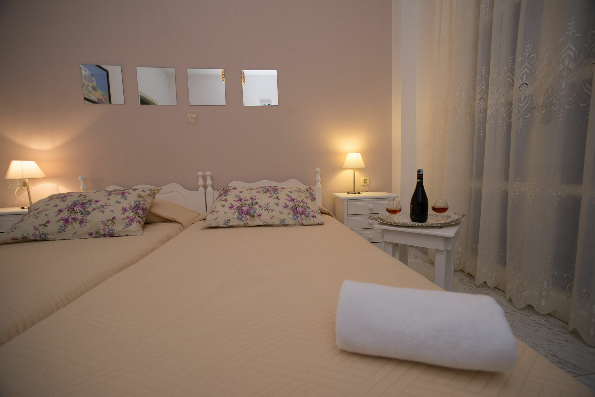 Bella Sant Aparthotel Perissa  Exterior photo